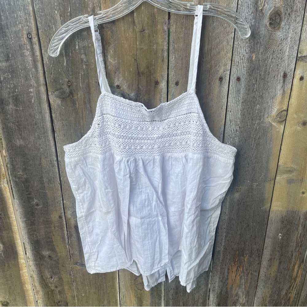 Torrid Embroidered Button Front Tank Sz. 2X - Picture 13 of 16